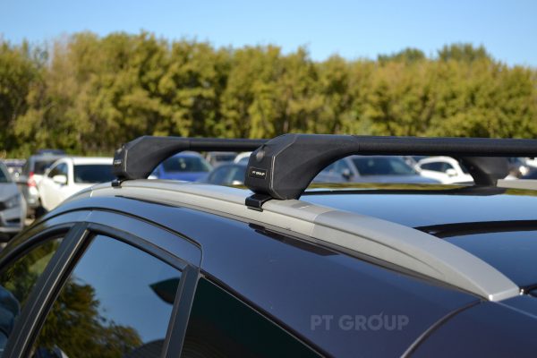 Поперечины универсальные 1,15 на интегрированные рейлинги черные