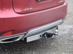 LEXUS RX (кроме F-Sport) 2019-(съемный квадрат/ с НЕРЖ накладкой)